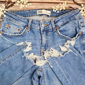 NEW ZARA PREMIUM DENIM COLLECTION DISTRESSED MID-RISE SKINNY ANKLE JEANS